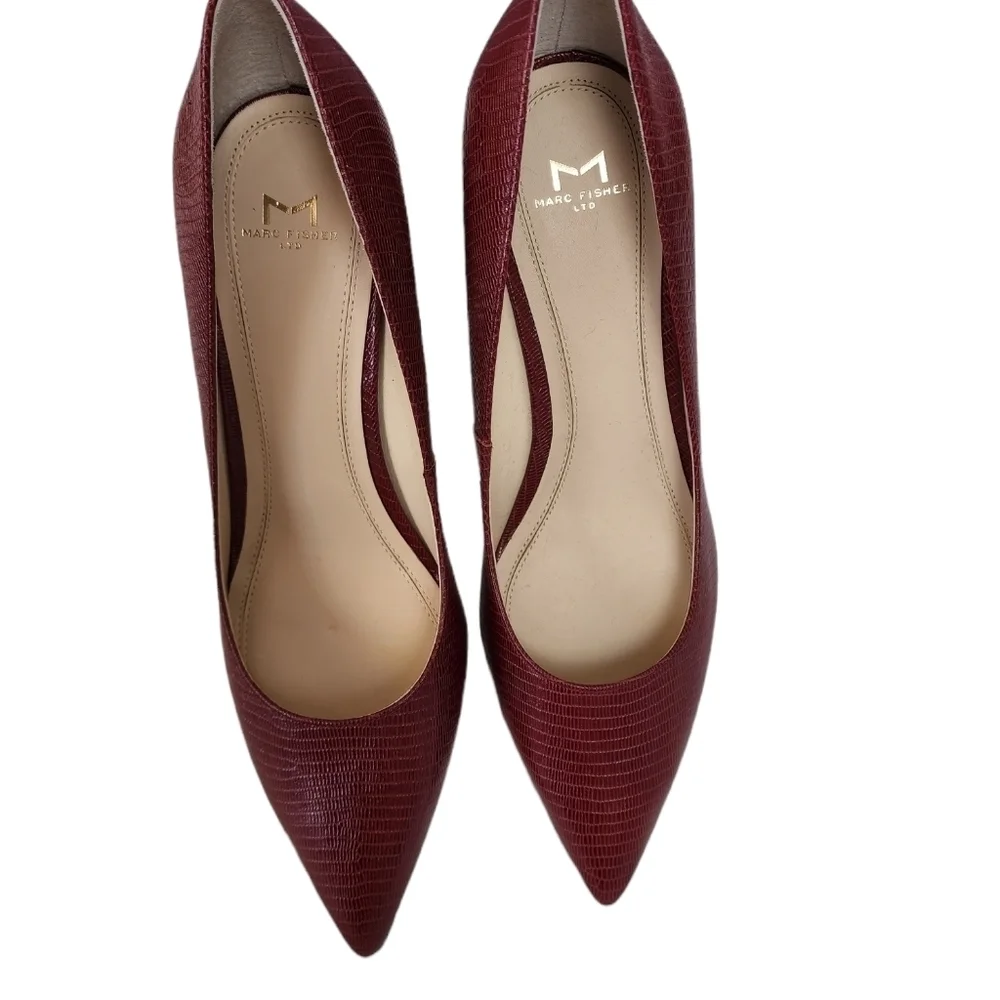 Marc Fisher LTD Zelda Dark Red Croc Leather Block Heel Pointy Toe Pump Size 8M